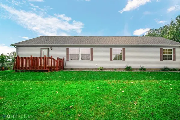 21 N Liverpool RD, Hobart, IN 46342