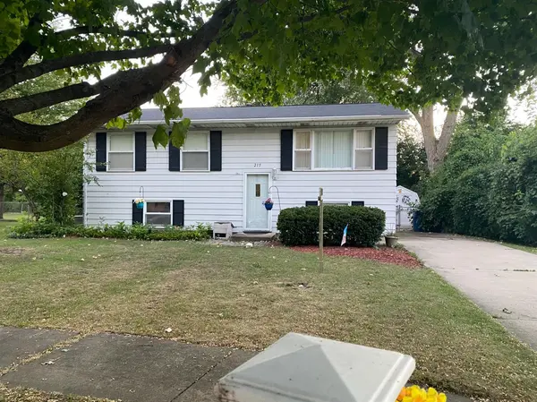 215 Glencove DR, Michigan City, IN 46360