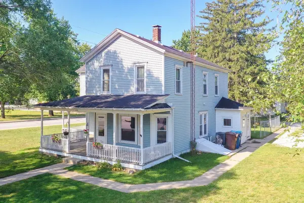104 N George ST, North Judson, IN 46366