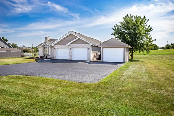 11753 White Oak AVE, Cedar Lake, IN 46303