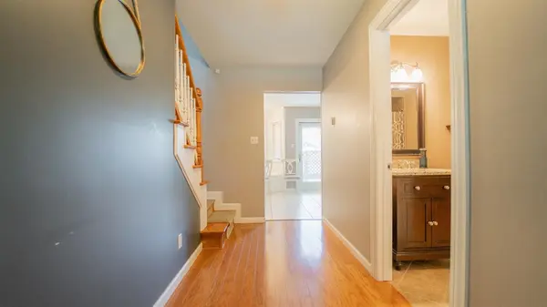 248 Bunker DR, Schererville, IN 46375