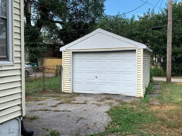241 Adelaide Place, Munster, IN 46321