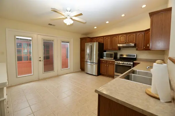 1714 Evergreen AVE, Crown Point, IN 46307