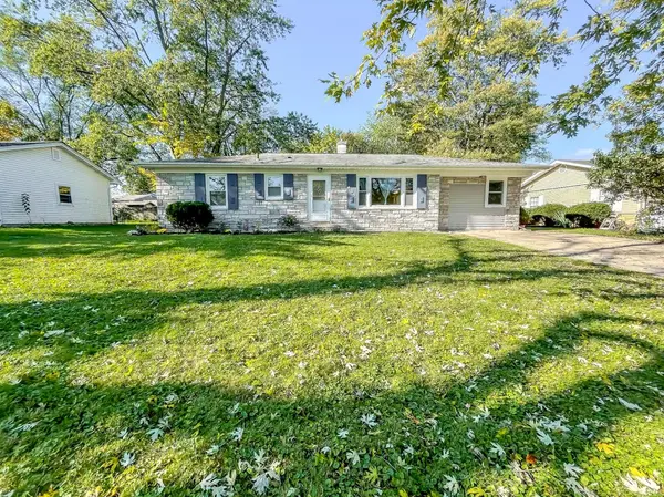 435 N Nichols ST, Lowell, IN 46356