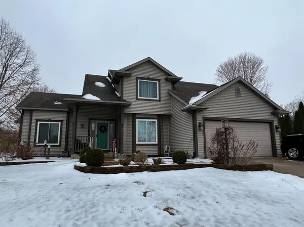 55320 Suncrest DR,  New Carlisle,  IN 46552