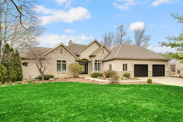 76 Braemar DR, Valparaiso, IN 46385