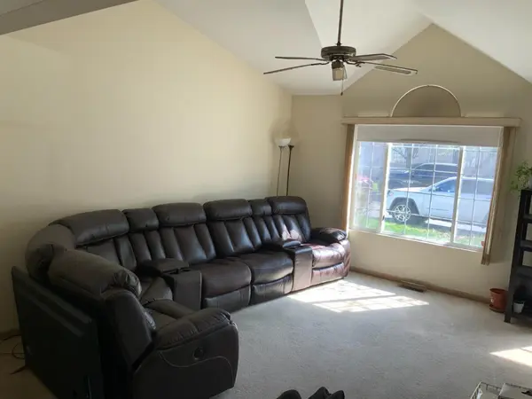 8936 Price CIR, Highland, IN 46322