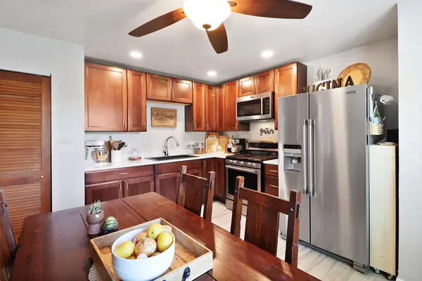 387 Sandalwood DR, Valparaiso, IN 46385