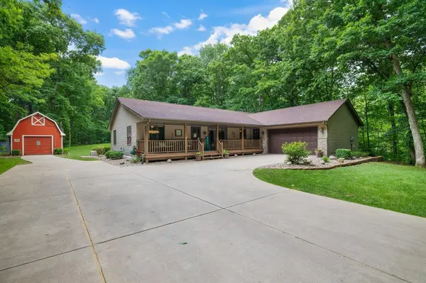 6201 W 117th AVE, Crown Point, IN 46307