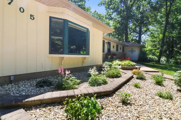 3705 E 157th AVE, Hebron, IN 46341