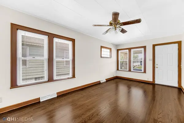 2633 Cleveland ST, Hammond, IN 46323