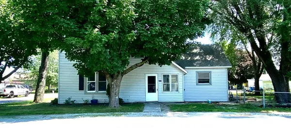 201 Poland AVE, Kouts, IN 46347
