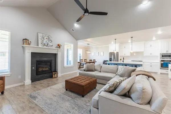 1514 Pineridge CIR, Piedmont, OK 73078