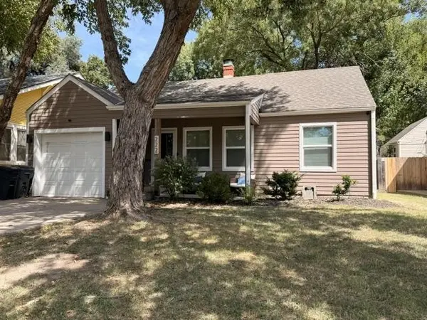 222 S Vassar Ave, Wichita, KS 67218-1112