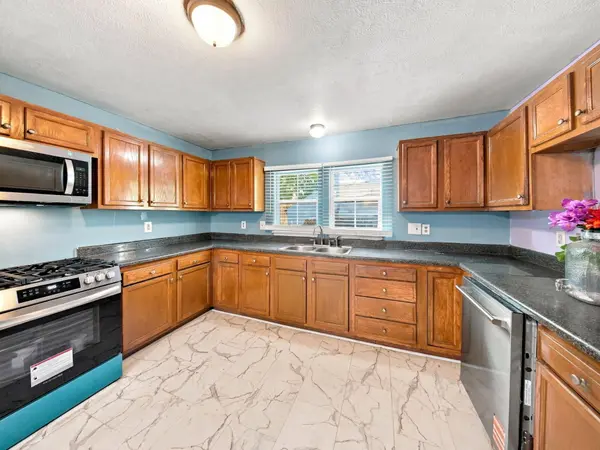 617 N Hillcrest AVE, Springfield, MO 65802
