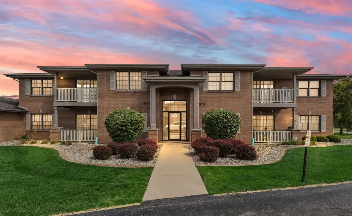 9824 Wildwood CT #2A, Highland, IN 46322