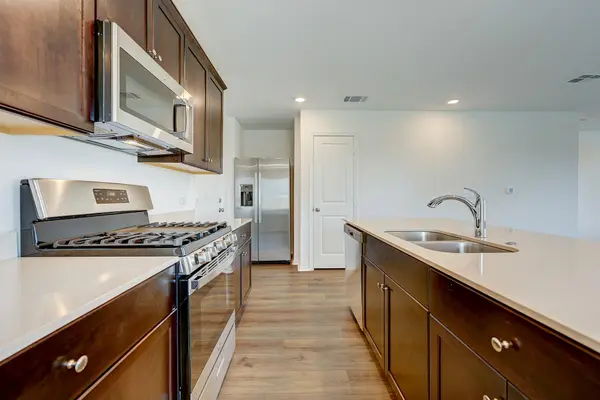 7325 Spotted Leaf WAY, Del Valle, TX 78617
