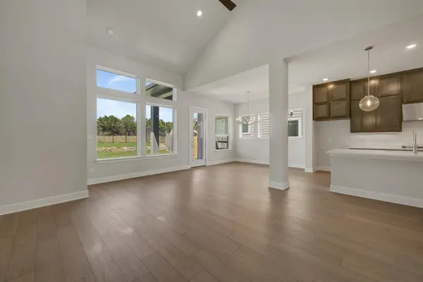 632 Sage Thrasher CIR, Dripping Springs, TX 78620