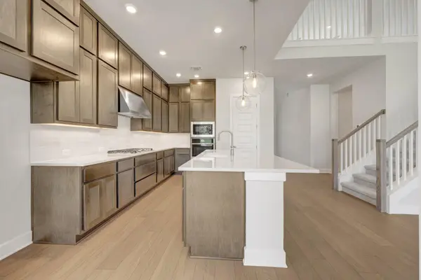 632 Sage Thrasher CIR, Dripping Springs, TX 78620