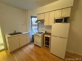61 Mott ST, New York (manhattan), NY 10013