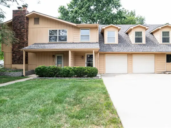 3200-3202 W 22nd ST, Lawrence, KS 66047