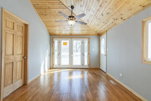 14 S California Street, Hebron, IN 46341
