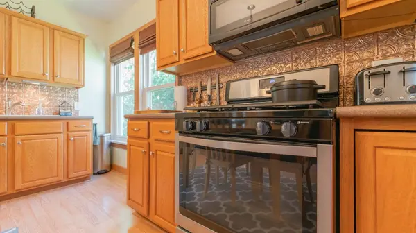 1112 E Cleveland Avenue, Hobart, IN 46342
