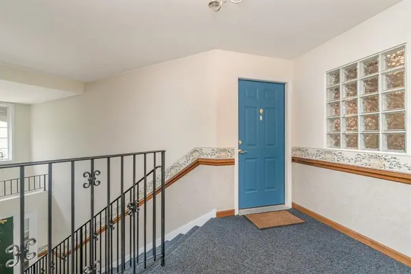 2740 Georgetowne Drive #B2, Highland, IN 46322