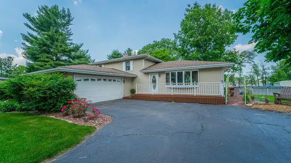 1920 W 172nd Lane,  Lowell,  IN 46356