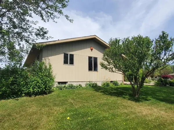 1521 W 95th CT, Crown Point, IN 46307