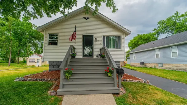 8329 Jackson AVE, Munster, IN 46321