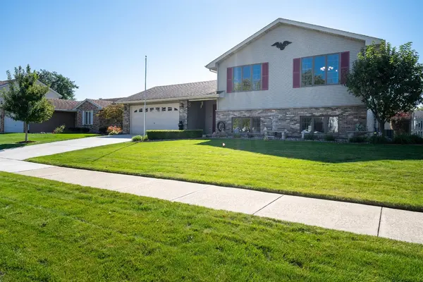 425 Siebert Drive, Schererville, IN 46375