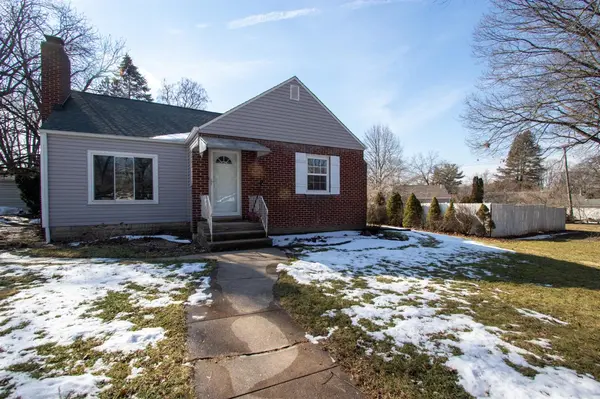 14 Deerpath RD, Merrillville, IN 46410