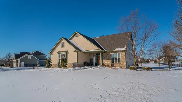 175 Palomino LN, Valparaiso, IN 46383