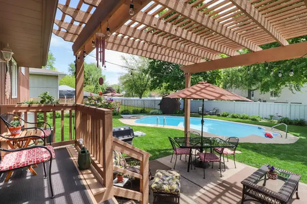 508 Fisher Place, Munster, IN 46321