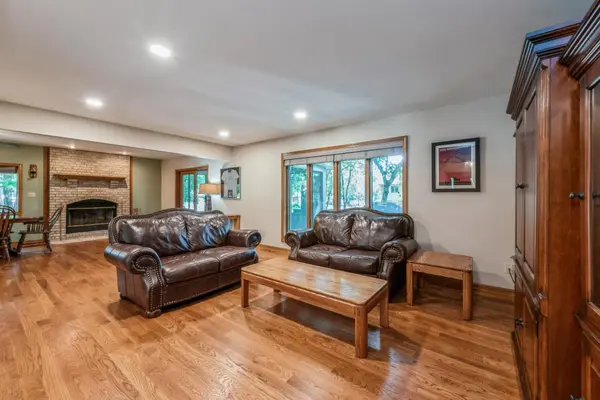 2035 Govert DR, Schererville, IN 46375