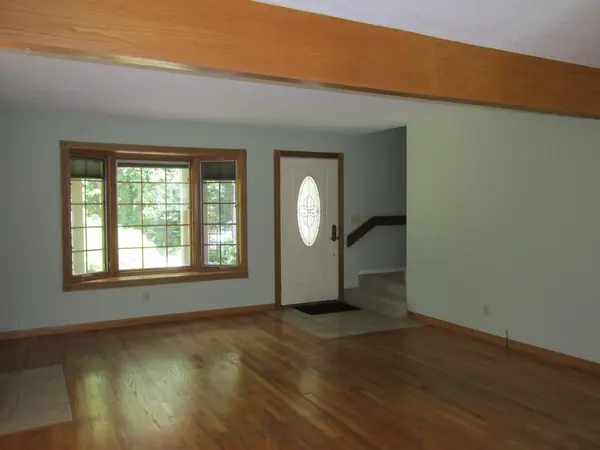 10072 N 650, New Carlisle, IN 46552