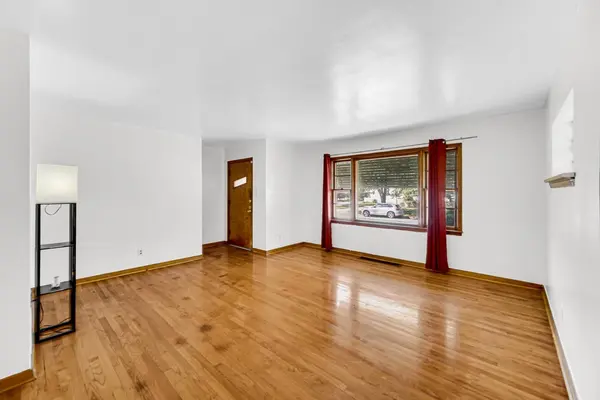 7147 Delaware AVE, Hammond, IN 46323