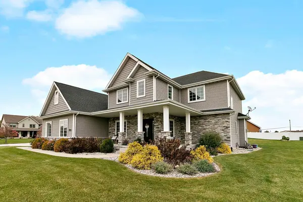 9943 Wisteria LN, St. John, IN 46373