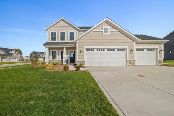219 Grandale DR, Valparaiso, IN 46385