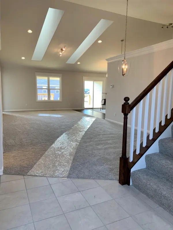 2814 W West Wind DR, Valparaiso, IN 46385