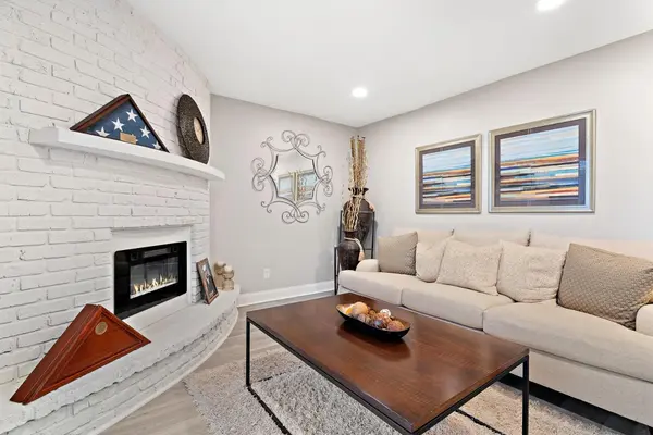 1350 Camellia Drive, Munster, IN 46321