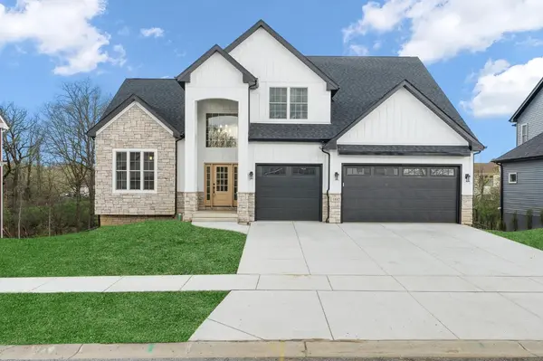 1847 Louis DR, Crown Point, IN 46307