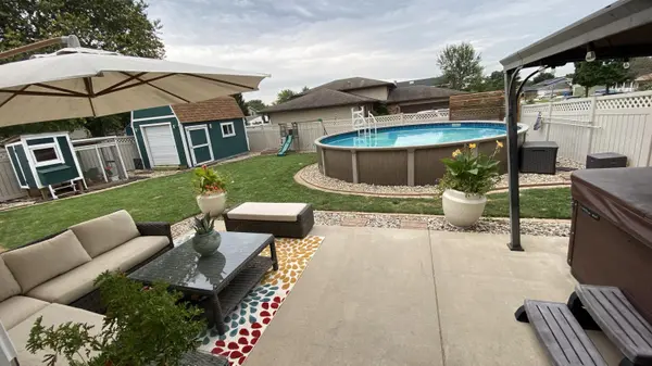 1425 W 97th Place, Crown Point, IN 46307