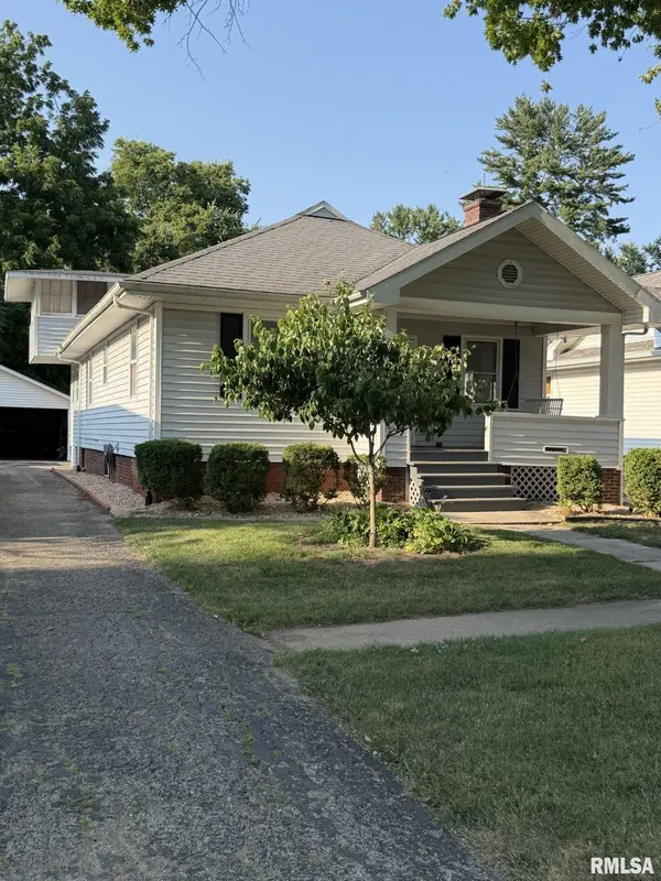 932 W DOUGLAS AVE, Jacksonville, IL 62650
