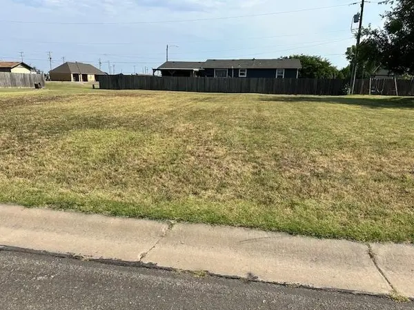 413 Harvest Lane, Maize, KS 67101