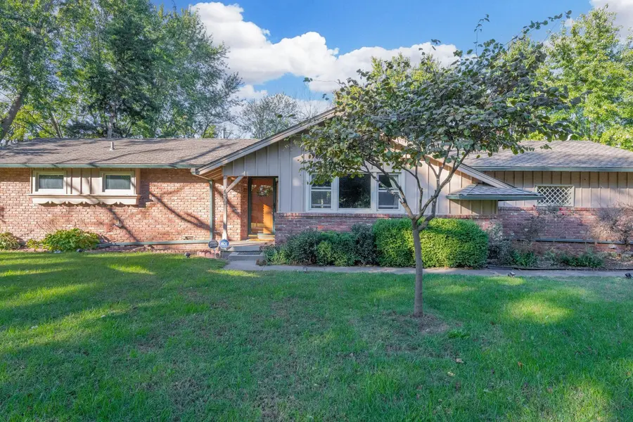 439 S Ralstin Rd, Wichita, KS 67209