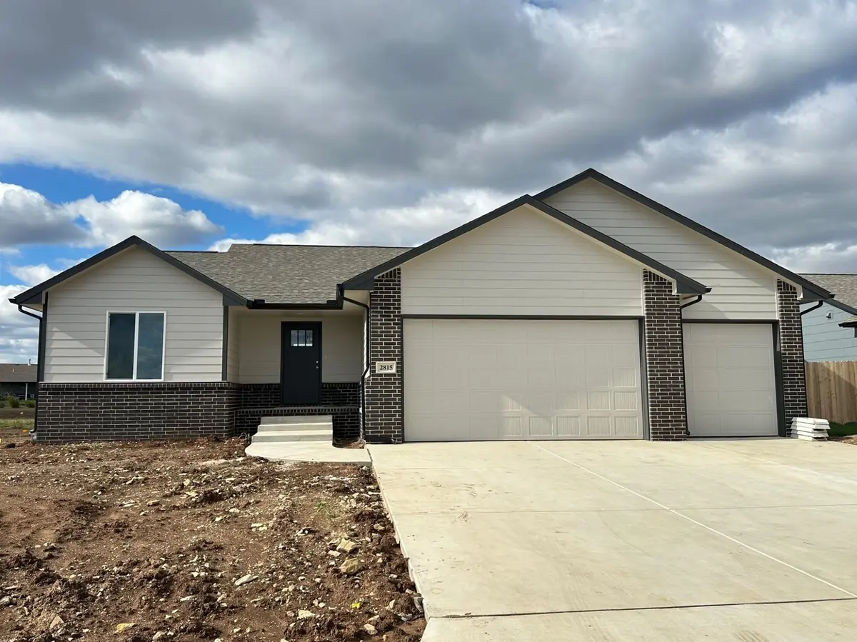 2815 N Rutland Ln, Augusta, KS 67010