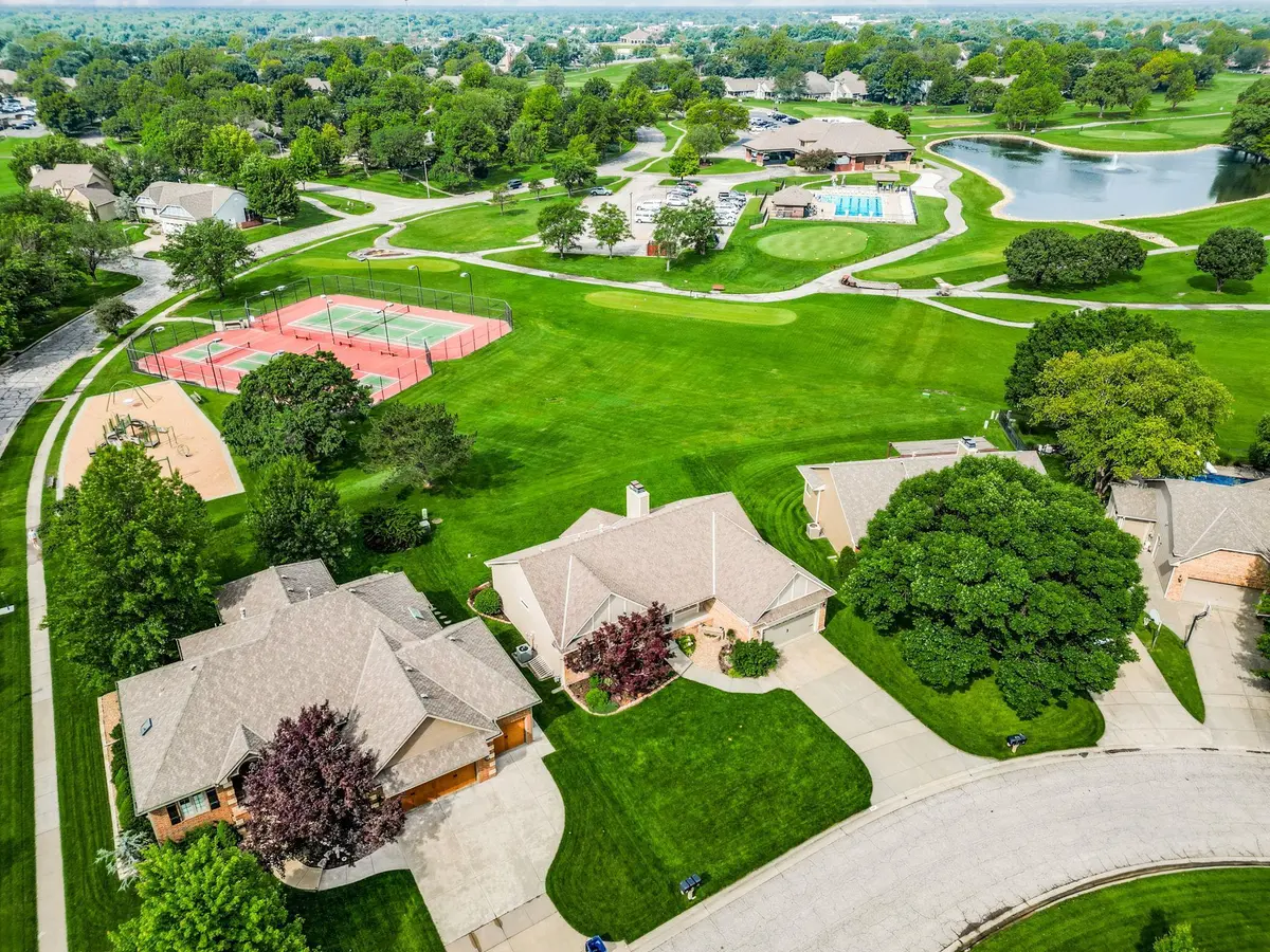 2415 N Spring Meadow St, Wichita, KS 67205