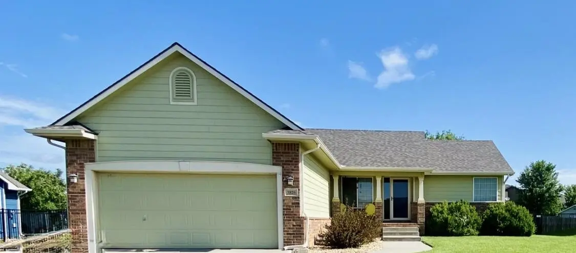 3826 N Rutgers Ct, Maize, KS 67101